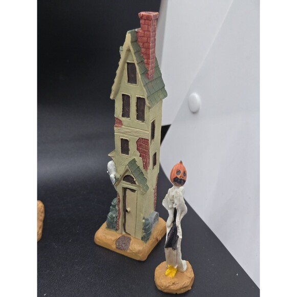 Vtg Halloween Village Rare Set  Poly Resin 3.5"/6.5" Skinny 4 Houses 4 Figures - Picture 10 of 16